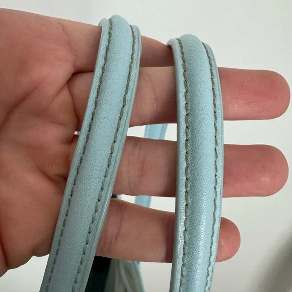 Lacoste Blue Tote Bag Minimalist Design Spacious shopper zip closure - Picture 3 of 15